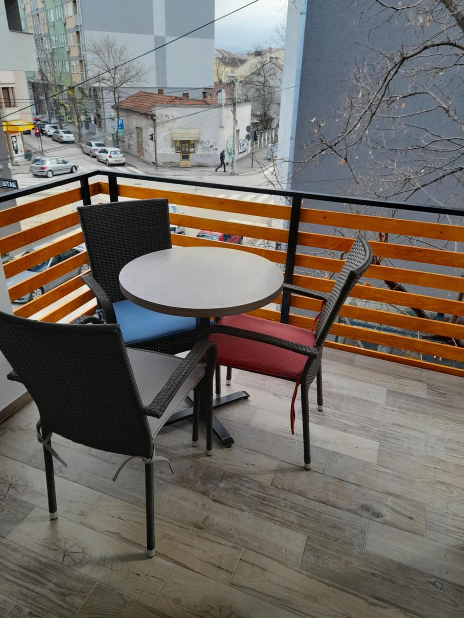 V & V Studio Apartments Ni الغرفة الصورة