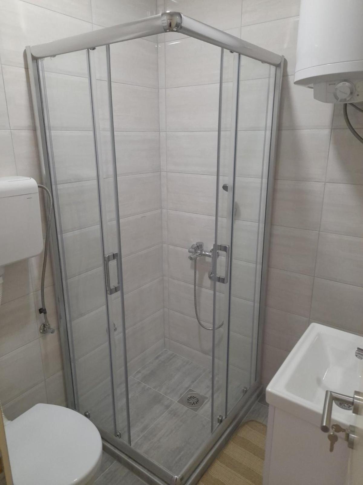 V & V Studio Apartments Ni المظهر الخارجي الصورة
